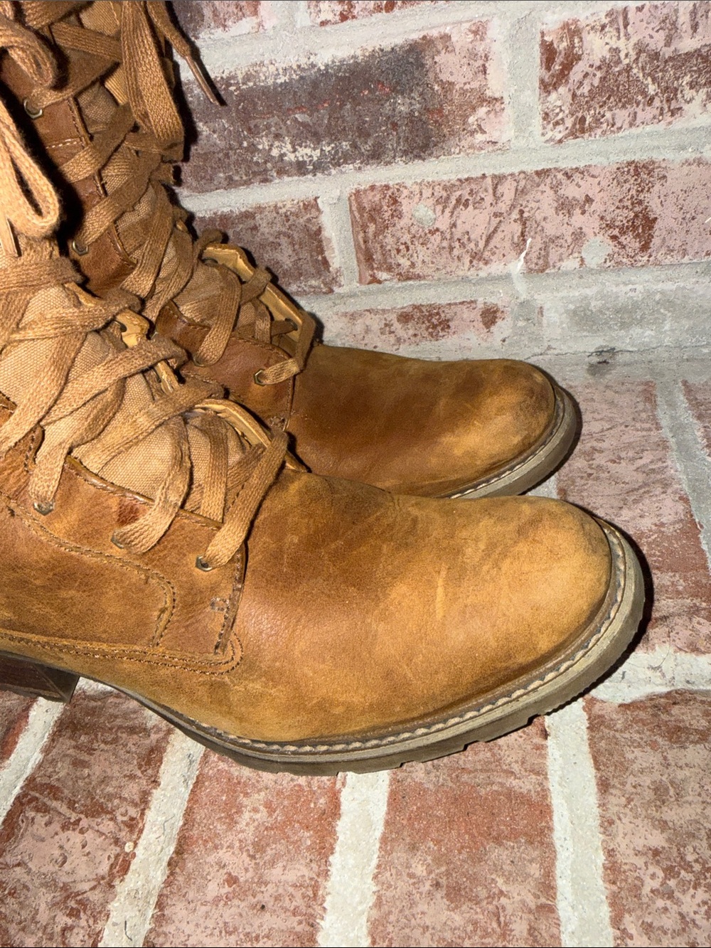Women Timberland Tan Leather Lace-Up Mid-Calf Buckle Boots size 11M - Picture 8 of 13